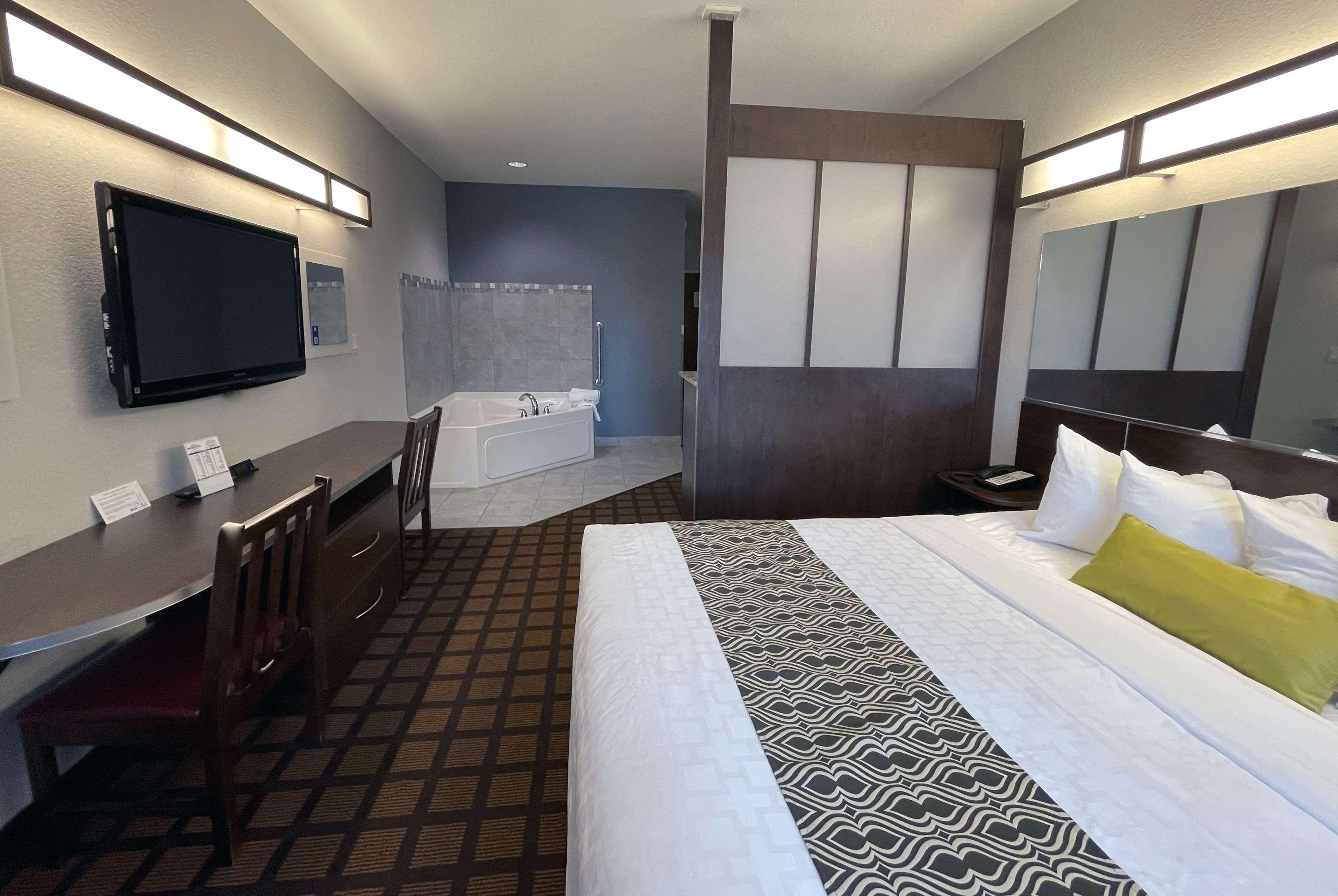 Microtel Inn & Suites By Wyndham Michigan City Dış mekan fotoğraf