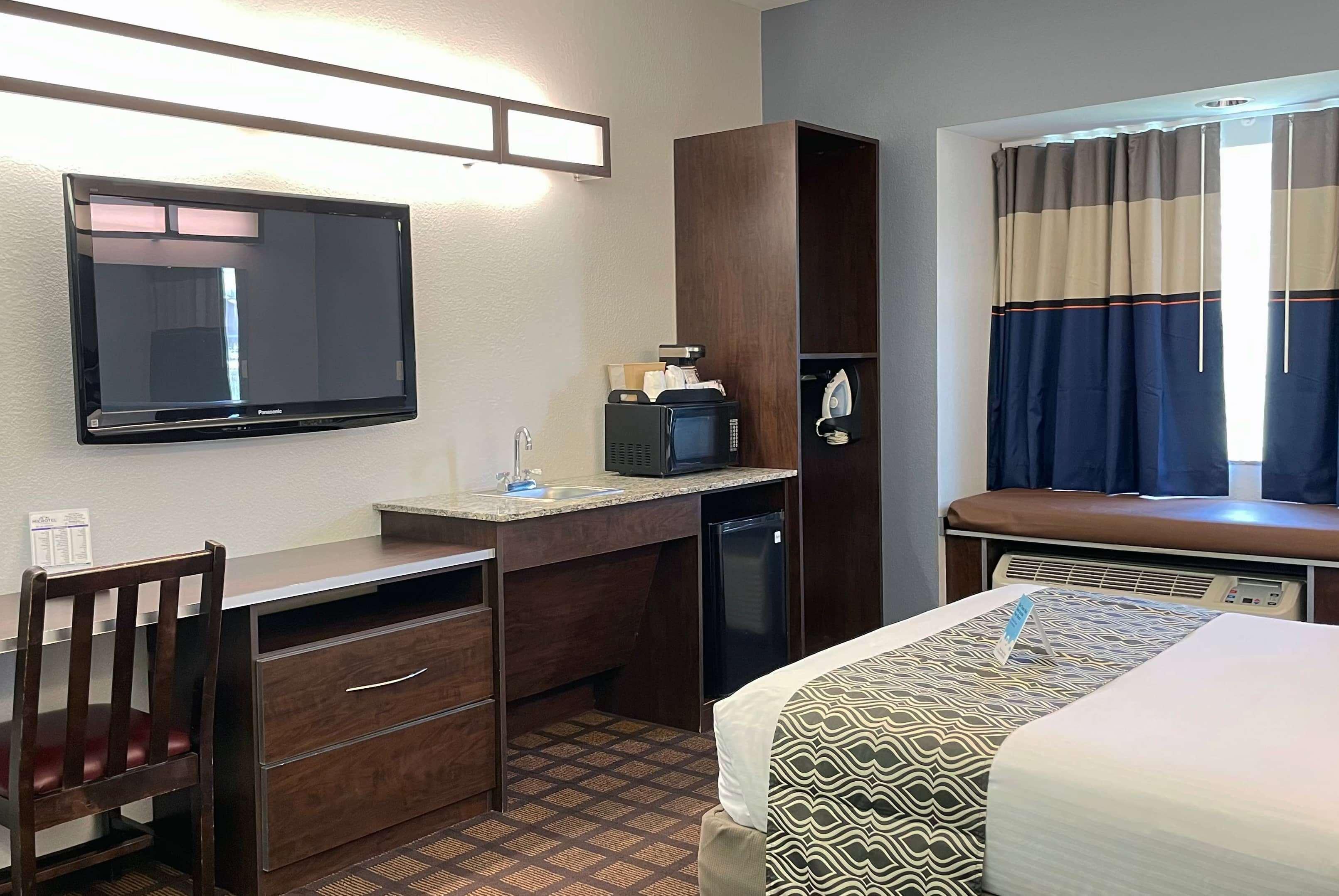 Microtel Inn & Suites By Wyndham Michigan City Dış mekan fotoğraf